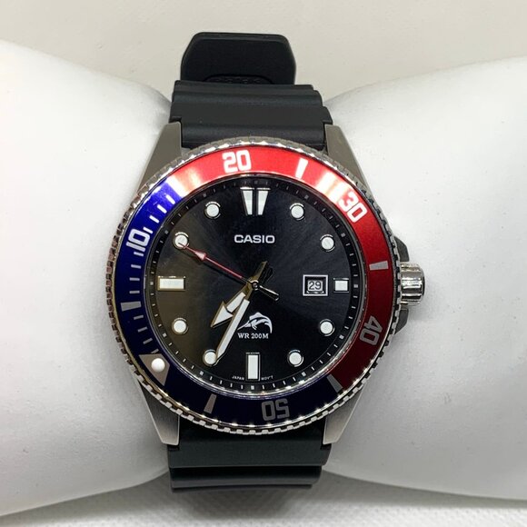 Casio Duro MDV-106 Marlin Black Diver 200MWR date Men's watch 45mm running